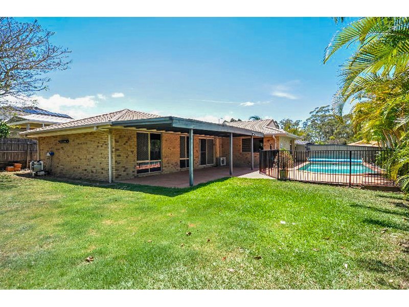 18 Castle Rock Street, Parkwood QLD 4214