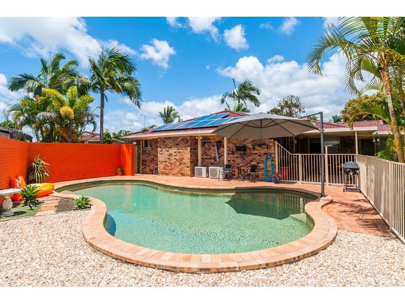 5 Aoki Court, Parkwood QLD 4214