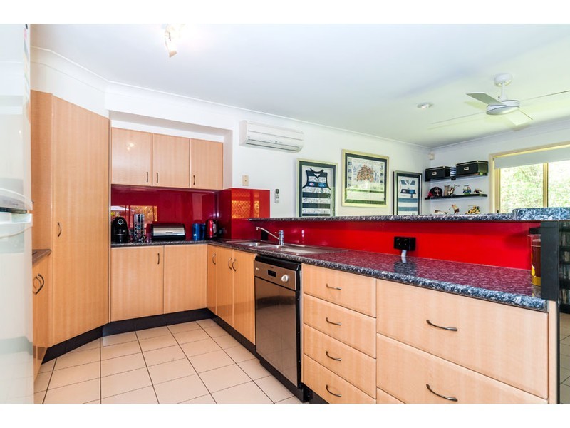 5 Aoki Court, Parkwood QLD 4214