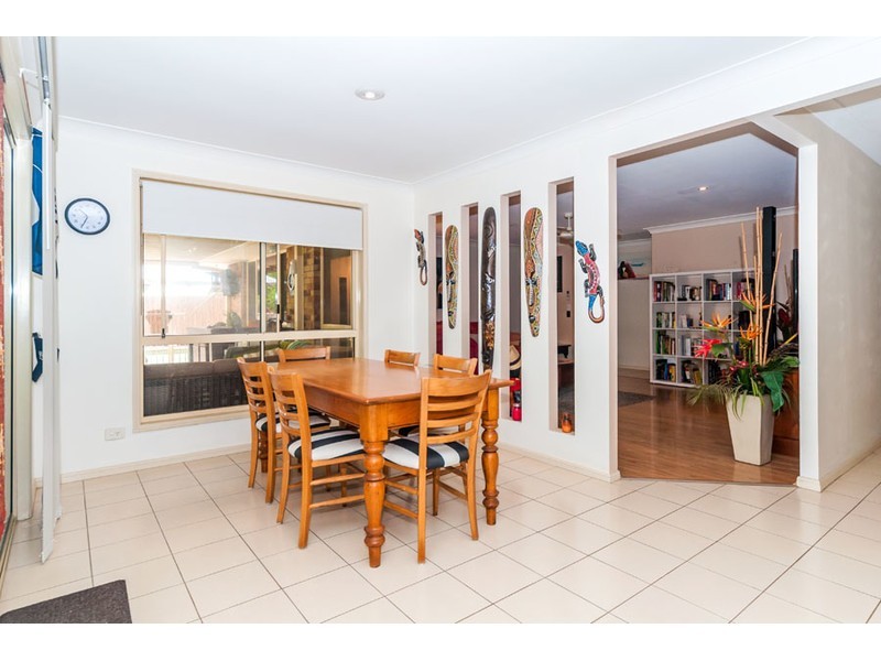 5 Aoki Court, Parkwood QLD 4214