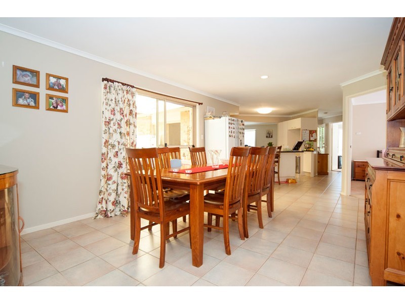 50 Zoeller Drive, Parkwood QLD 4214