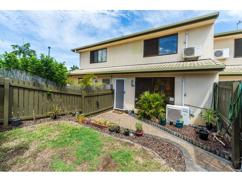 22/71 Olsen Avenue, Labrador QLD 4215