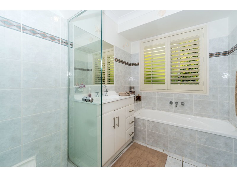 3 Oak Hill Crescent, Parkwood QLD 4214