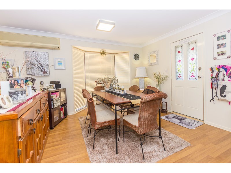 2/18 Nina Parade, Arundel QLD 4214