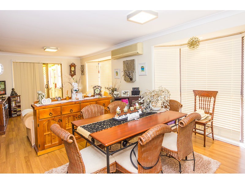 2/18 Nina Parade, Arundel QLD 4214