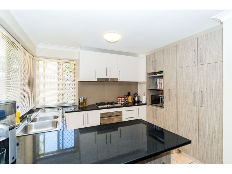 13 Harrow Place, Arundel QLD 4214