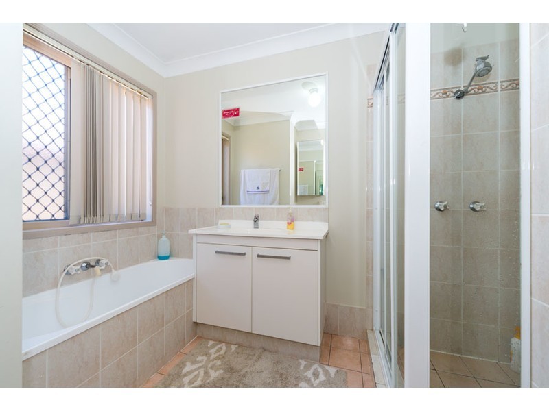 13 Harrow Place, Arundel QLD 4214