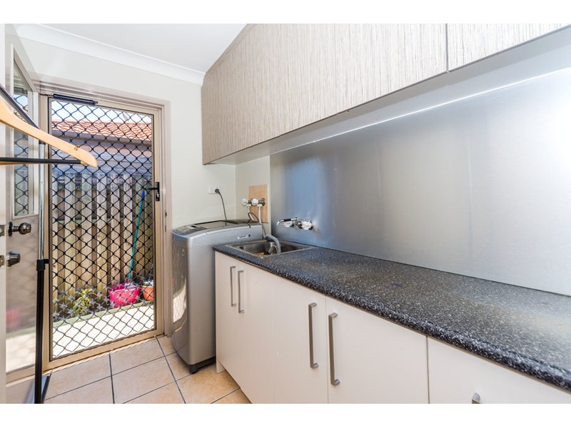 13 Harrow Place, Arundel QLD 4214