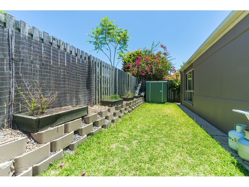 13 Harrow Place, Arundel QLD 4214