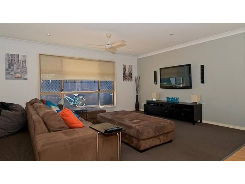 11 Harrow Place, Arundel QLD 4214