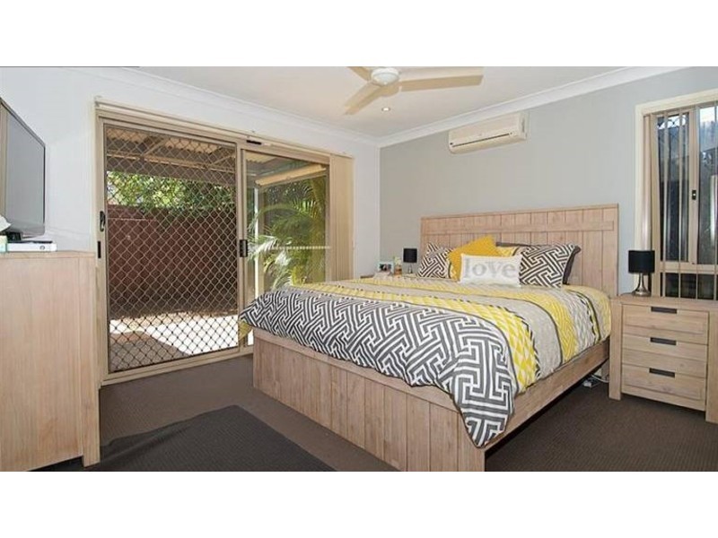 11 Harrow Place, Arundel QLD 4214