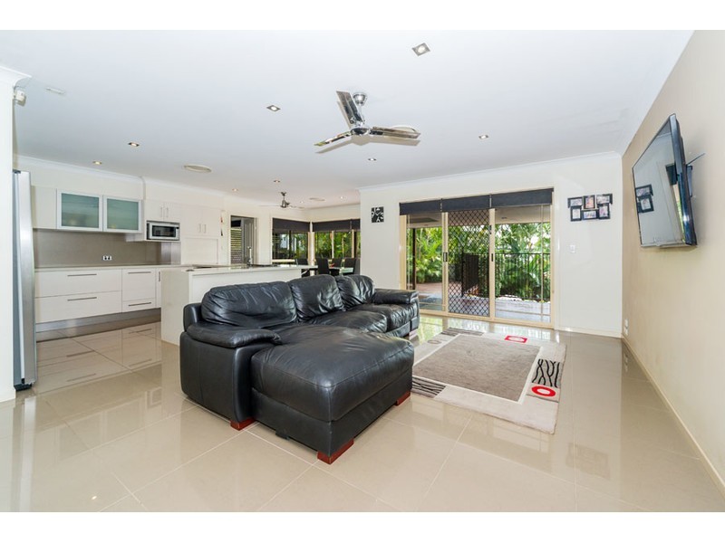 9 Bill Court, Parkwood QLD 4214