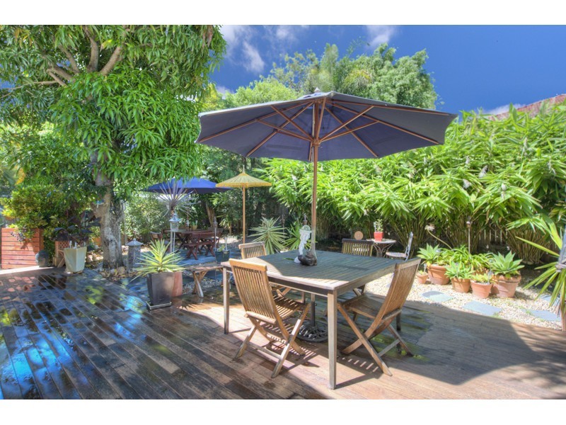 76 Central Street, Labrador QLD 4215