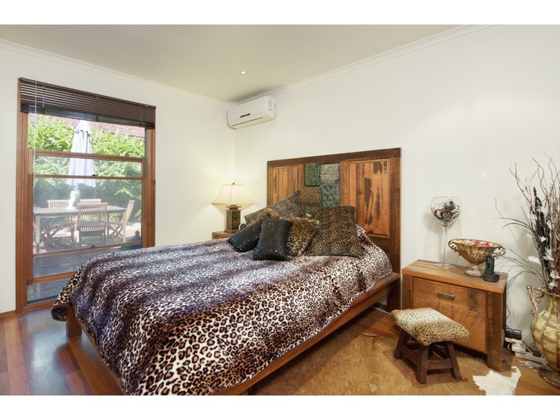 76 Central Street, Labrador QLD 4215