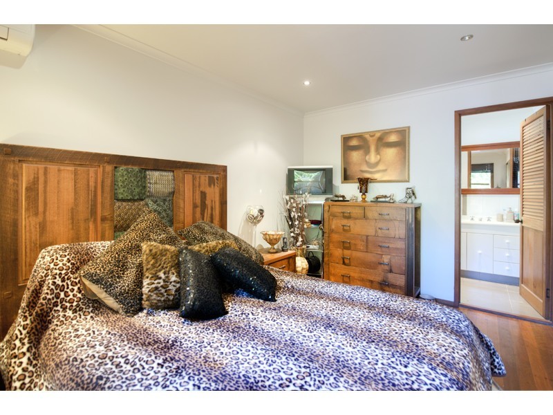 76 Central Street, Labrador QLD 4215