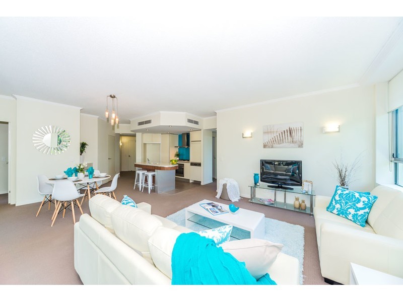 95/28 Bayview Street, Runaway Bay QLD 4216