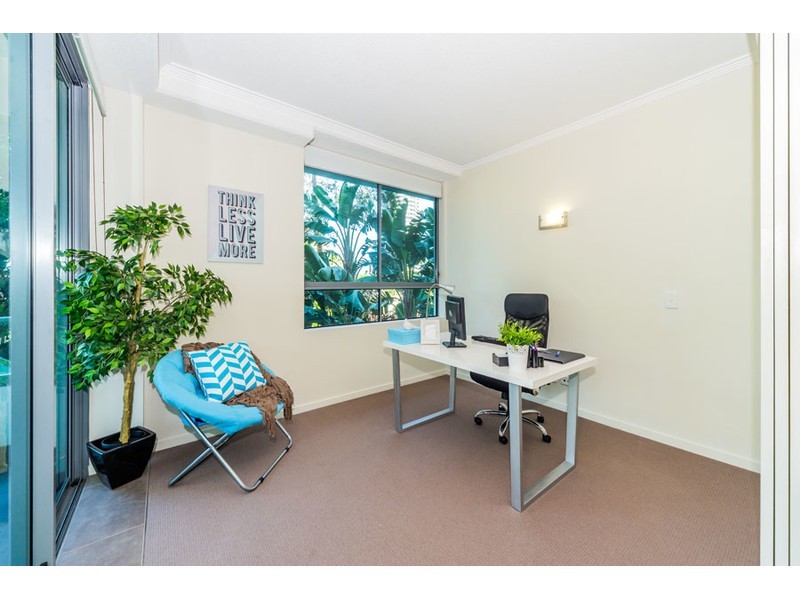 95/28 Bayview Street, Runaway Bay QLD 4216