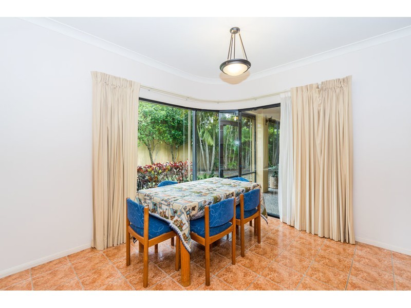 42 Arun Drive, Arundel QLD 4214
