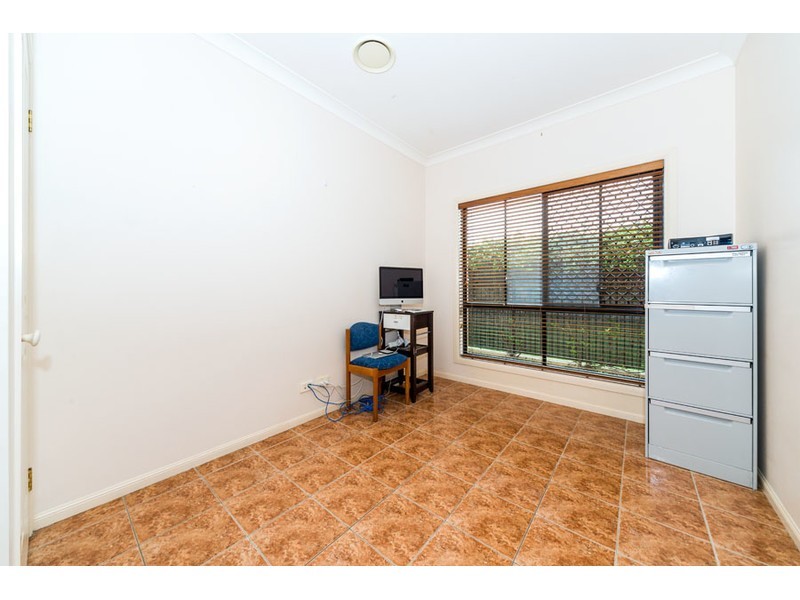 42 Arun Drive, Arundel QLD 4214