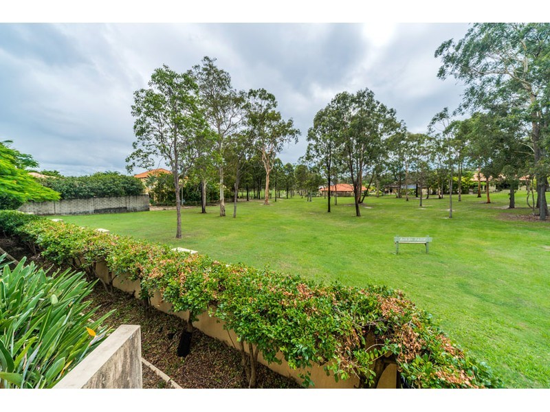 42 Arun Drive, Arundel QLD 4214