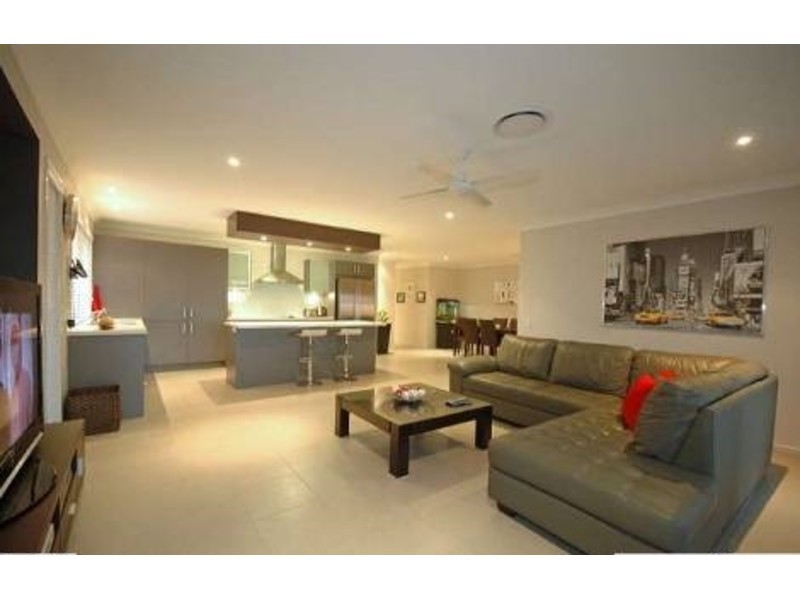 39 Sundew Crescent, Upper Coomera QLD 4209