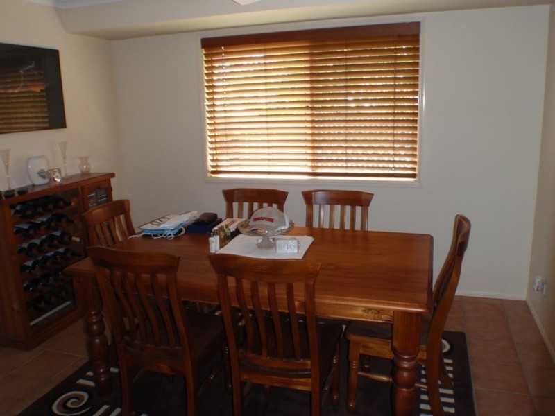 11 Crenshaw Court, Parkwood QLD 4214