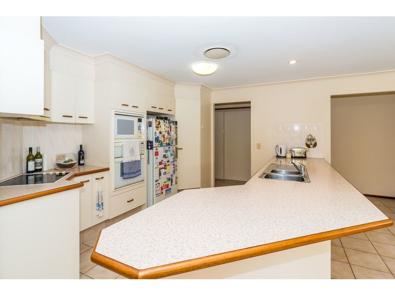 5 Stadler Court, Parkwood QLD 4214