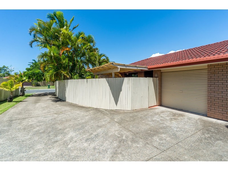 1/36 Botanical Drive, Labrador QLD 4215