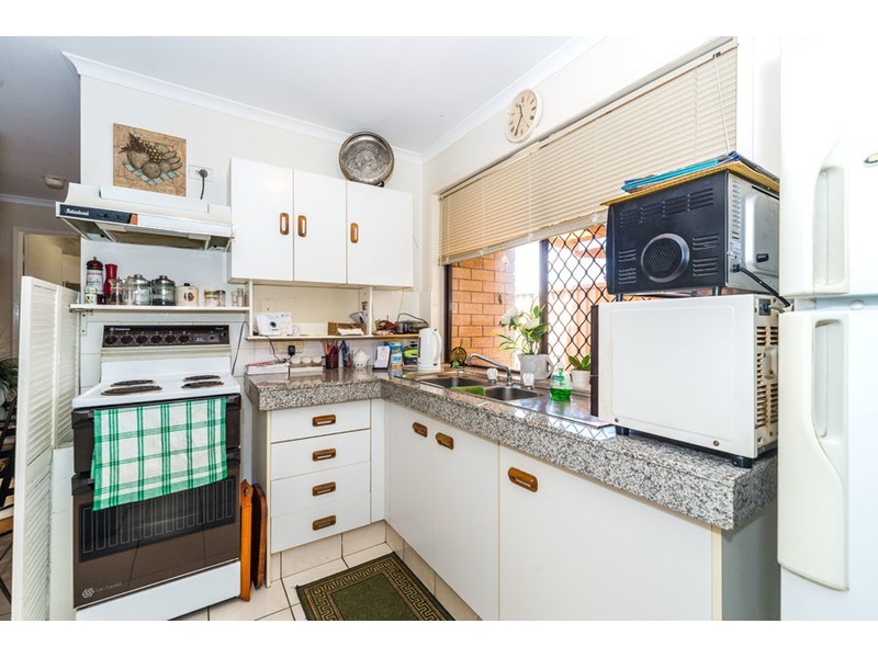 1/36 Botanical Drive, Labrador QLD 4215