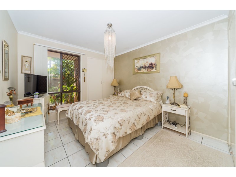 1/36 Botanical Drive, Labrador QLD 4215