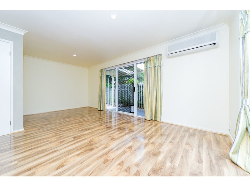 4 Oxbridge Chase, Arundel QLD 4214