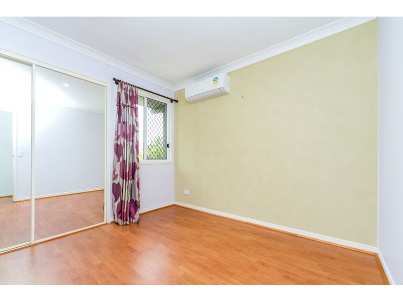 4 Oxbridge Chase, Arundel QLD 4214