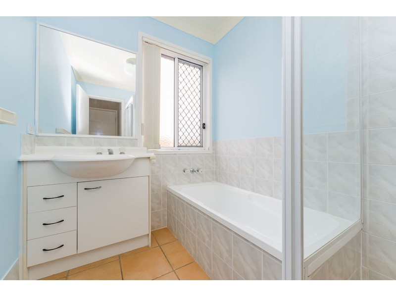 4 Oxbridge Chase, Arundel QLD 4214