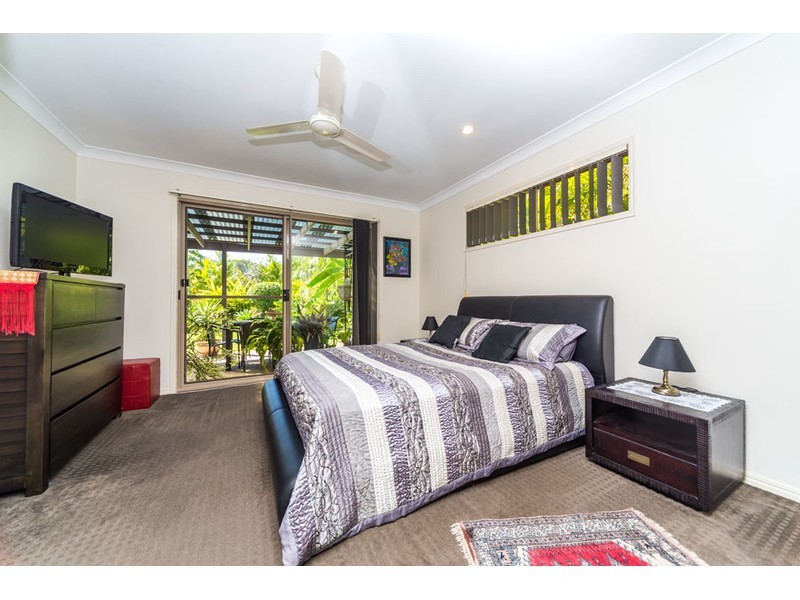 21 Zeller Crescent, Arundel QLD 4214