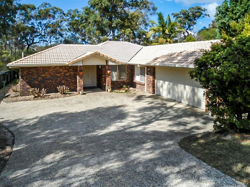 143 Henry Cotton Drive, Parkwood QLD 4214