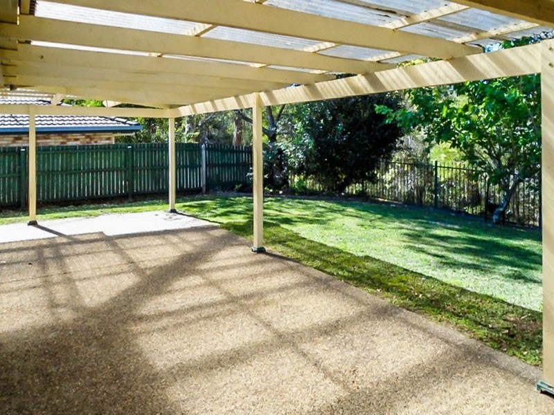 143 Henry Cotton Drive, Parkwood QLD 4214