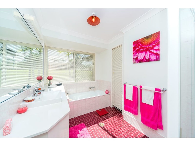 13 Kel Nagle Court, Parkwood QLD 4214