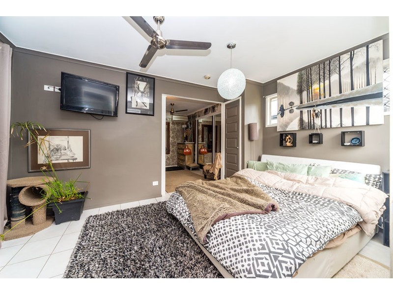 15 Sunbird Avenue, Paradise Point QLD 4216