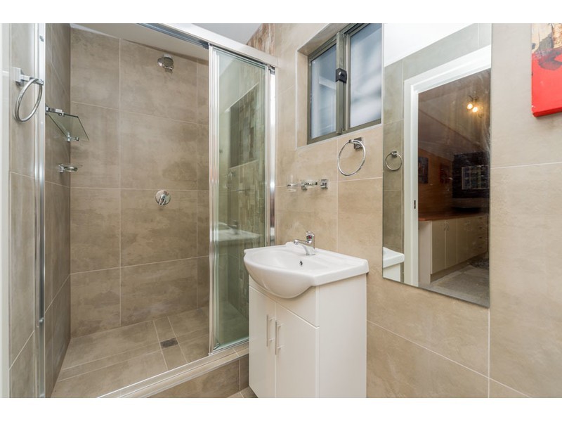 15 Sunbird Avenue, Paradise Point QLD 4216