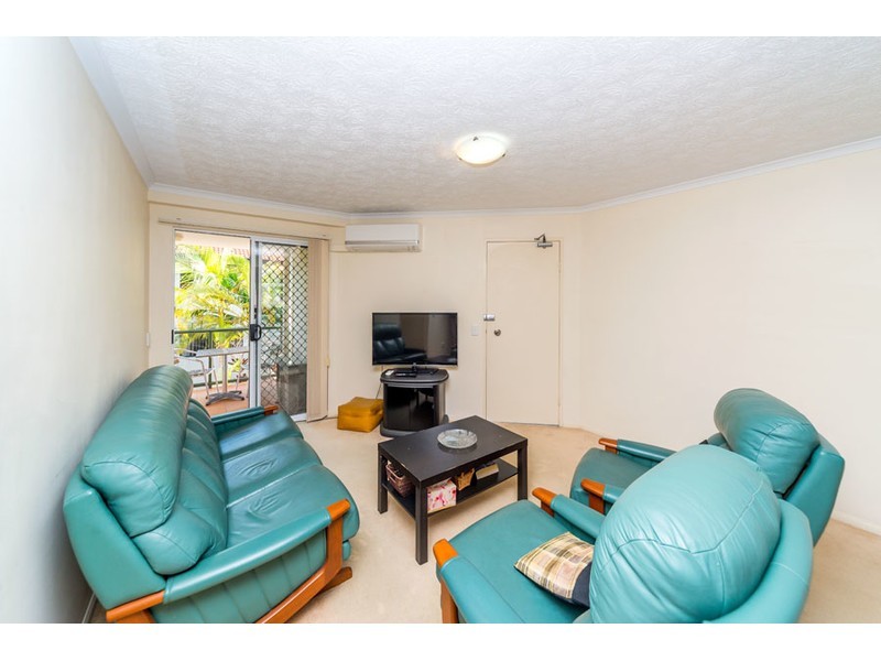 8/7-11 Johnston Street, Southport QLD 4215