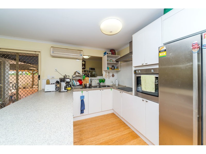 13 Essendon Close, Arundel QLD 4214