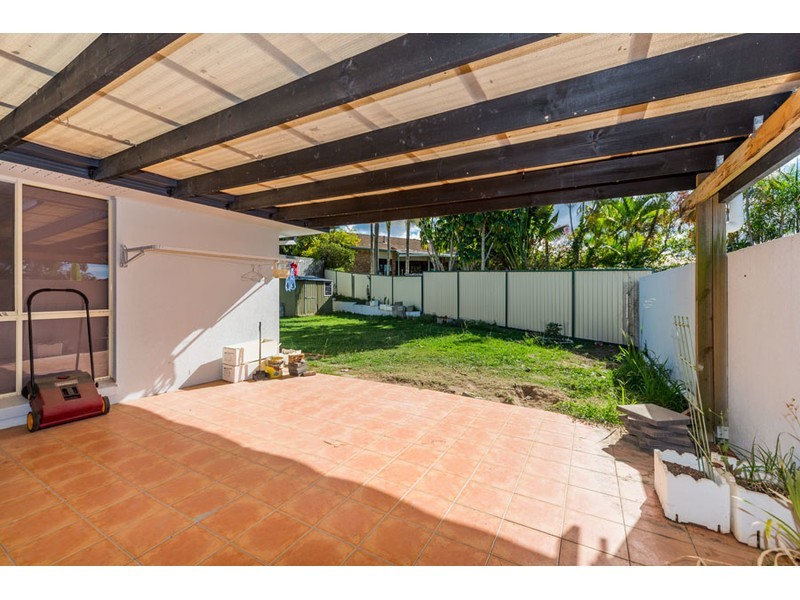 13 Essendon Close, Arundel QLD 4214