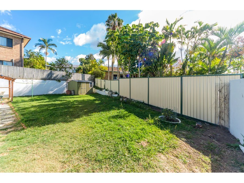 13 Essendon Close, Arundel QLD 4214
