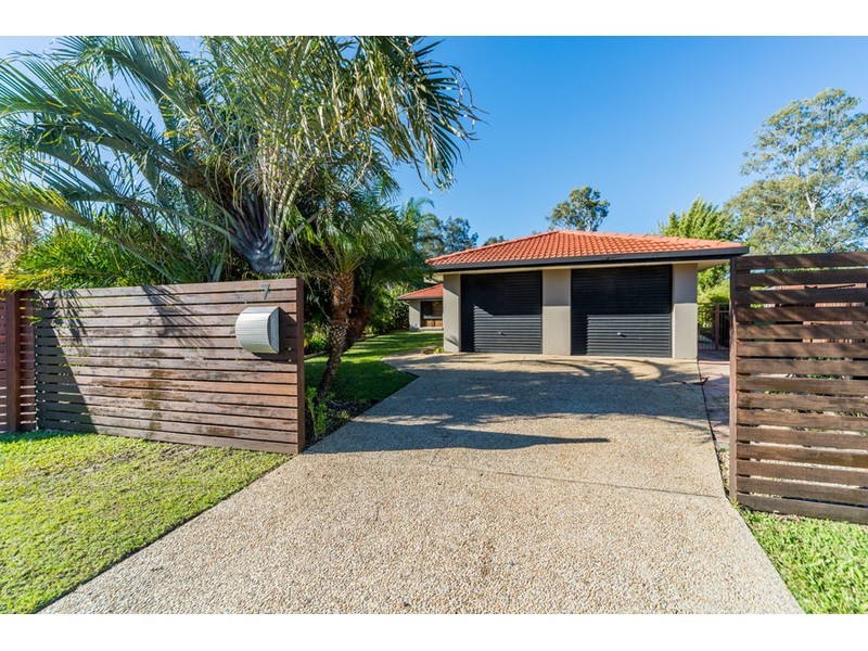 7 Heywood Place, Helensvale QLD 4212