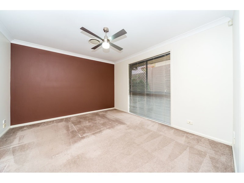 12 Torquay Place, Arundel QLD 4214