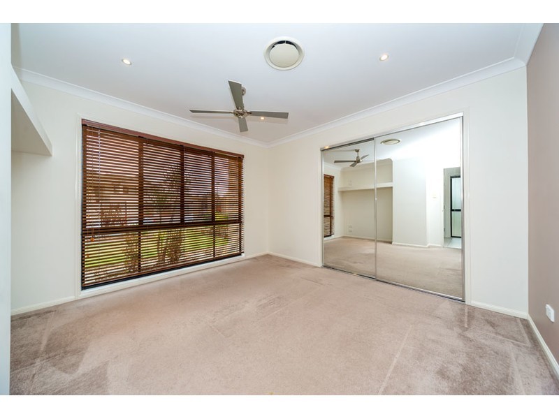 12 Torquay Place, Arundel QLD 4214