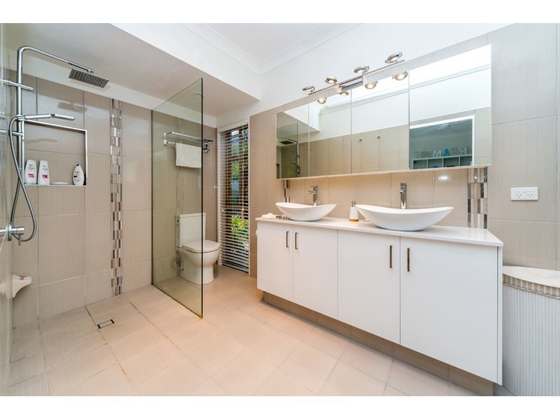 55 Arnold Palmer Drive, Parkwood QLD 4214