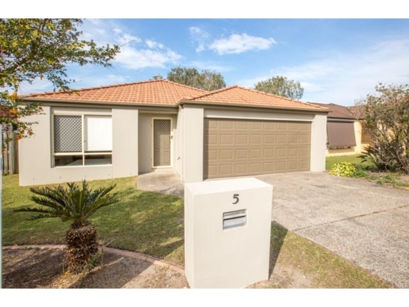 5 Madasin Close, Arundel QLD 4214