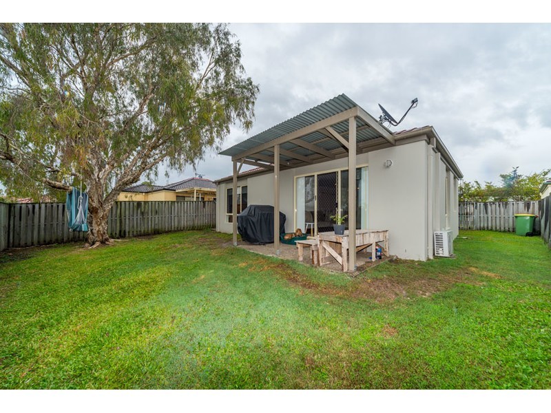 5 Madasin Close, Arundel QLD 4214