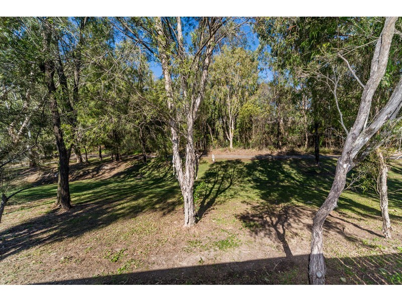 12 Floyd Court, Parkwood QLD 4214